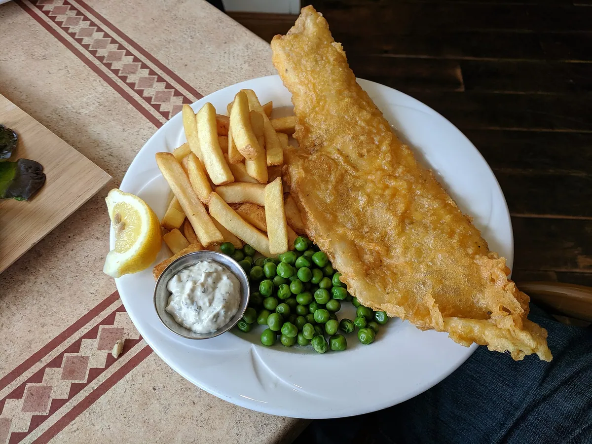 Fish & Chips food typical of Romayo's Diner